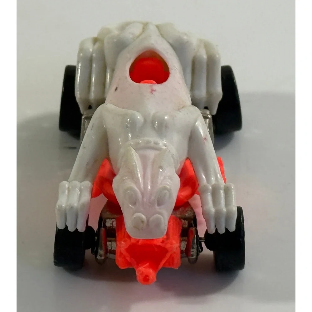 Hot Wheels Ratmobile Kids 1:64 White Neon Orange Vintage 1988 Diecast Car
